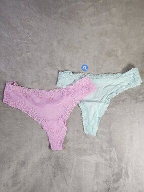 *NWT* Women's XL - Bundle of 2 - Victoria's Secret thongs